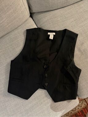 H&M Black Women's Crop Vest